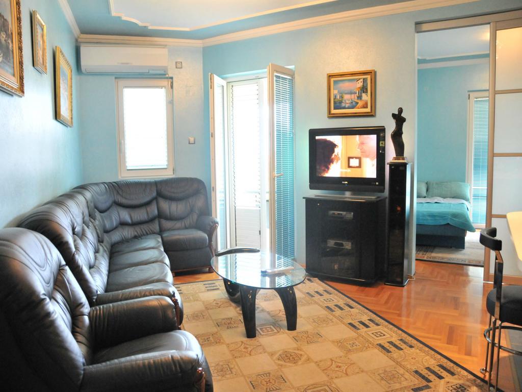 Apartment Ljilja *